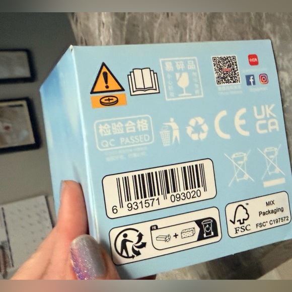 New THE MONSTERS: Big Into Energy Series Crystal Ball Snow Globe Serenity - Picture 7 of 9